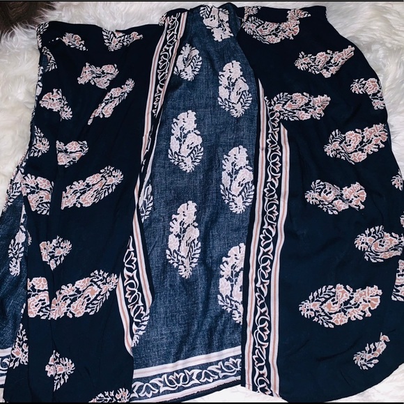 NWOT Beautiful Navy Bohemian Open Kimono - Picture 11 of 14